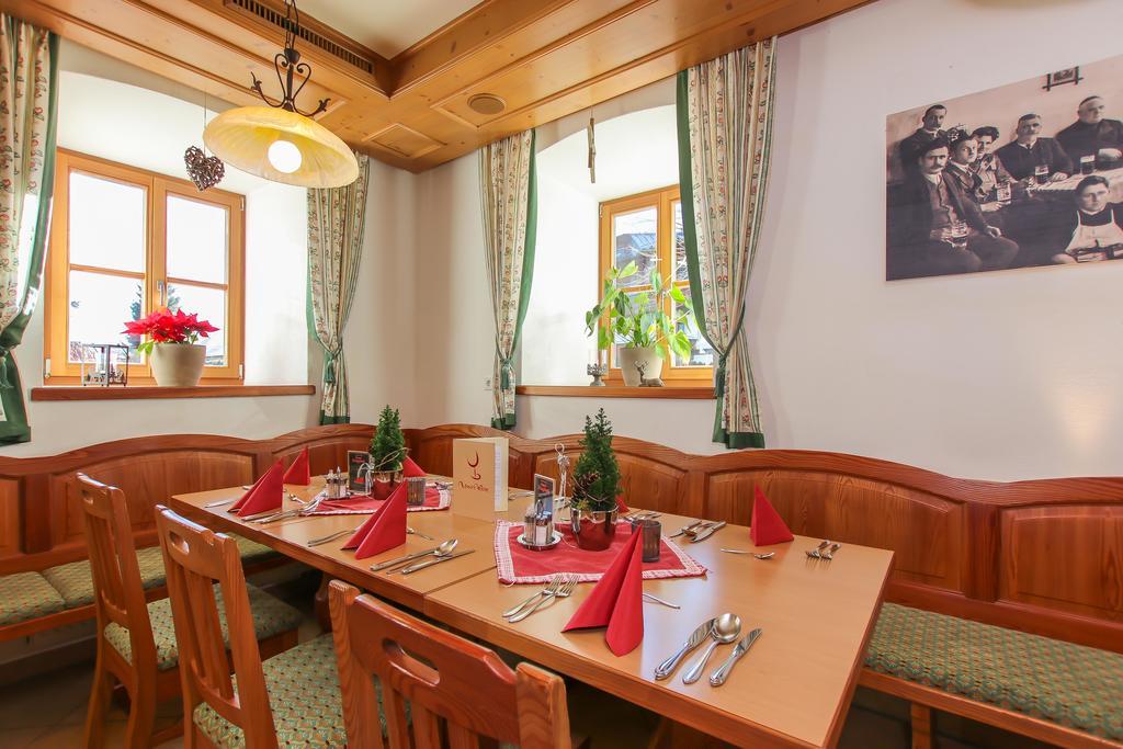 Hotel - Wirts'Haus "Zum Schweizer" Lofer Exterior foto